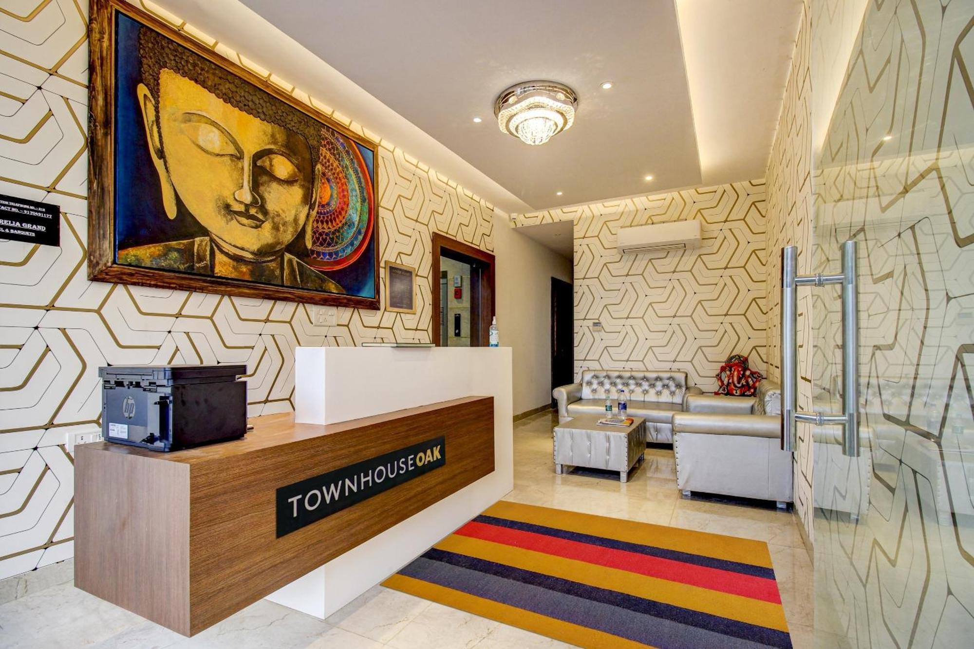 Super Townhouse Oak Aurelia Grand Hotel Lucknow Ngoại thất bức ảnh